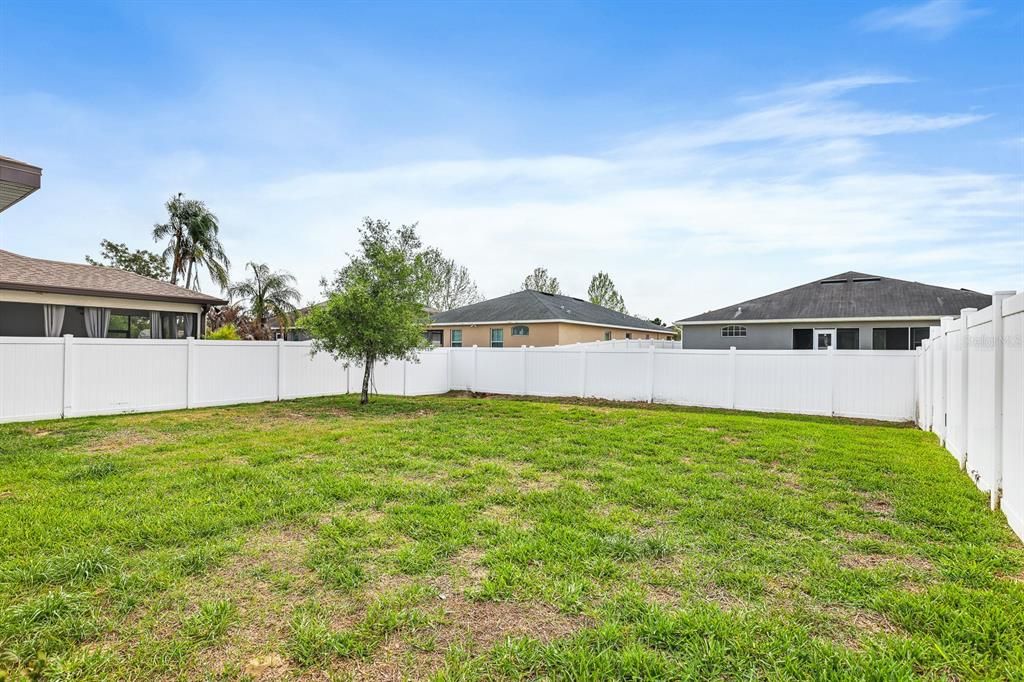 For Sale: $429,900 (4 beds, 2 baths, 2416 Square Feet)