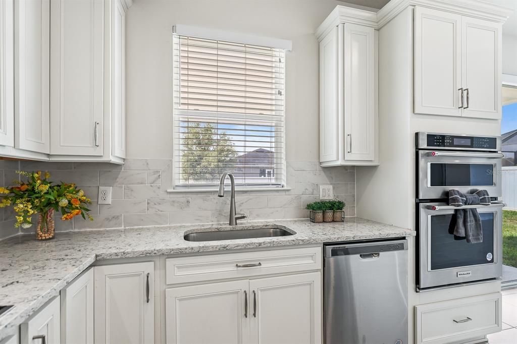 For Sale: $429,900 (4 beds, 2 baths, 2416 Square Feet)