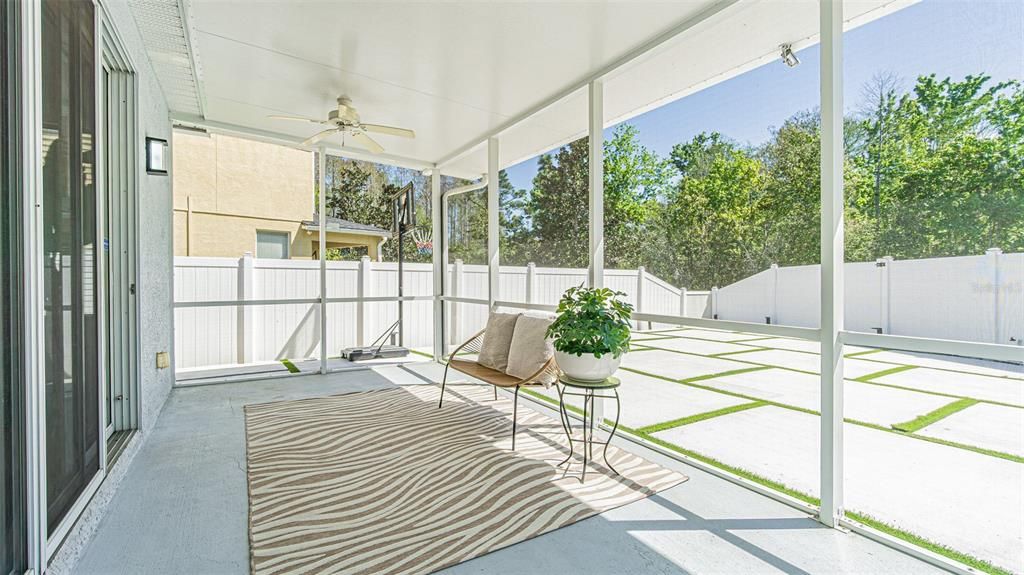 For Rent: $3,000 (4 beds, 3 baths, 2556 Square Feet)