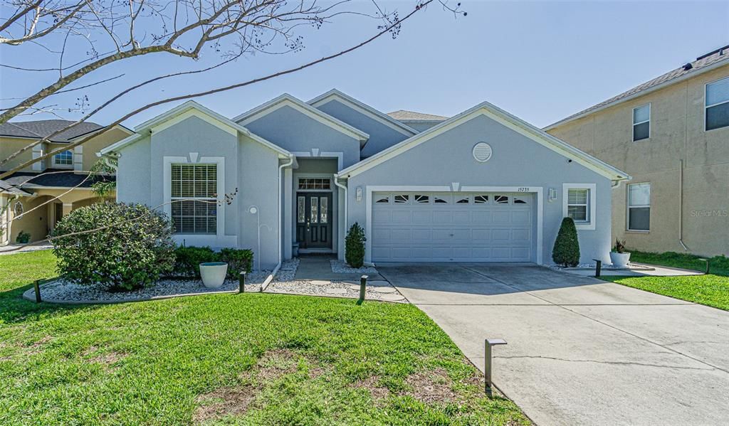 For Rent: $3,000 (4 beds, 3 baths, 2556 Square Feet)