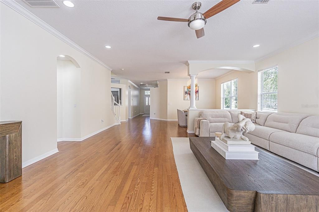 For Rent: $3,000 (4 beds, 3 baths, 2556 Square Feet)