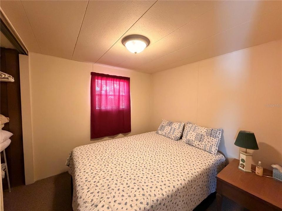 待售: $115,000 (2 贝兹, 1 浴室, 720 平方英尺)