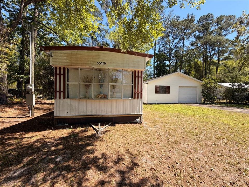 待售: $115,000 (2 贝兹, 1 浴室, 720 平方英尺)