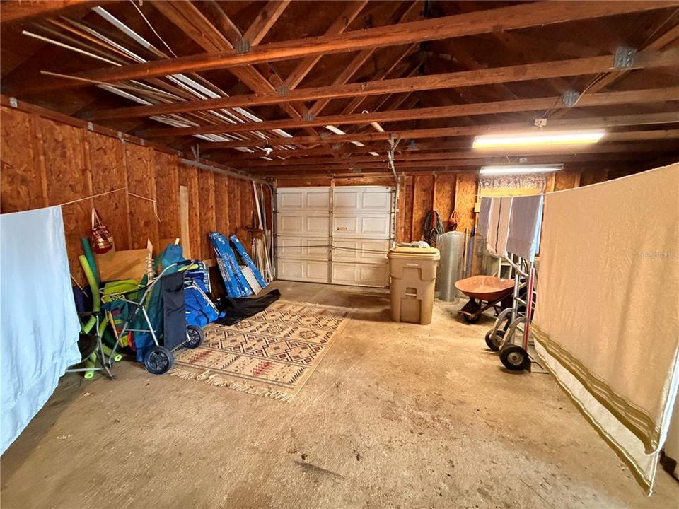 待售: $115,000 (2 贝兹, 1 浴室, 720 平方英尺)