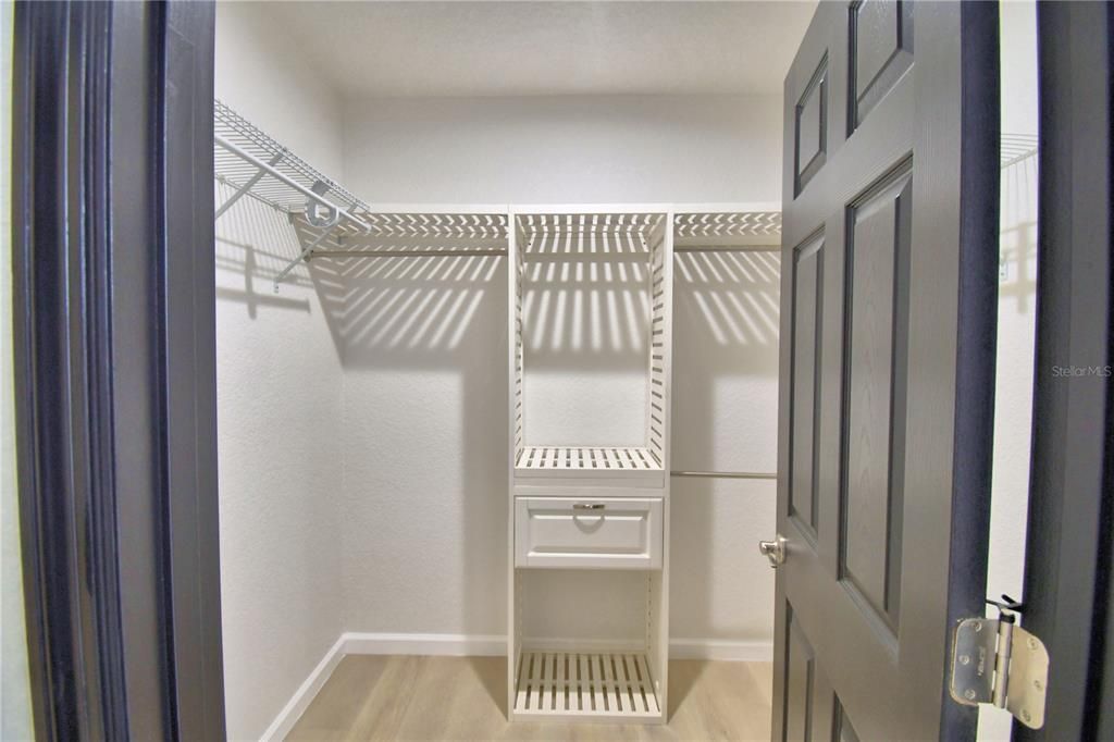 For Sale: $330,000 (4 beds, 2 baths, 2216 Square Feet)