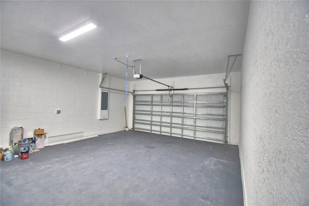 For Sale: $330,000 (4 beds, 2 baths, 2216 Square Feet)