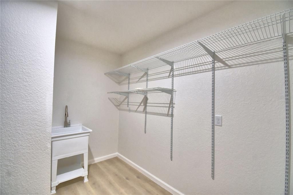 For Sale: $330,000 (4 beds, 2 baths, 2216 Square Feet)