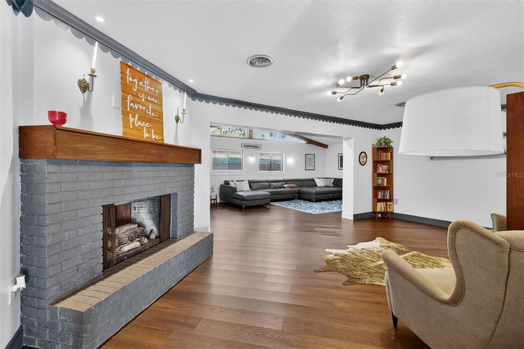 En Venta: $525,000 (4 camas, 2 baños, 2847 Pies cuadrados)