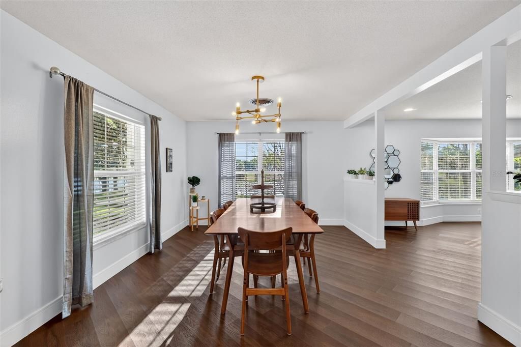 En Venta: $525,000 (4 camas, 2 baños, 2847 Pies cuadrados)
