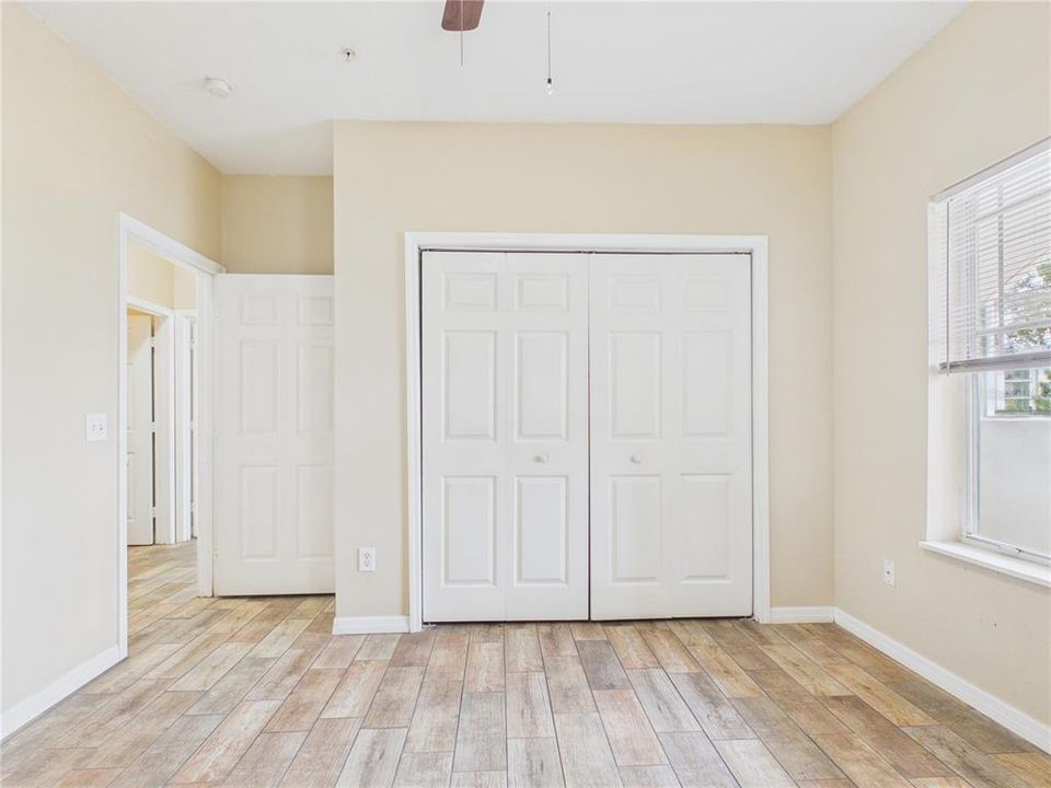 For Sale: $165,000 (2 beds, 2 baths, 1270 Square Feet)