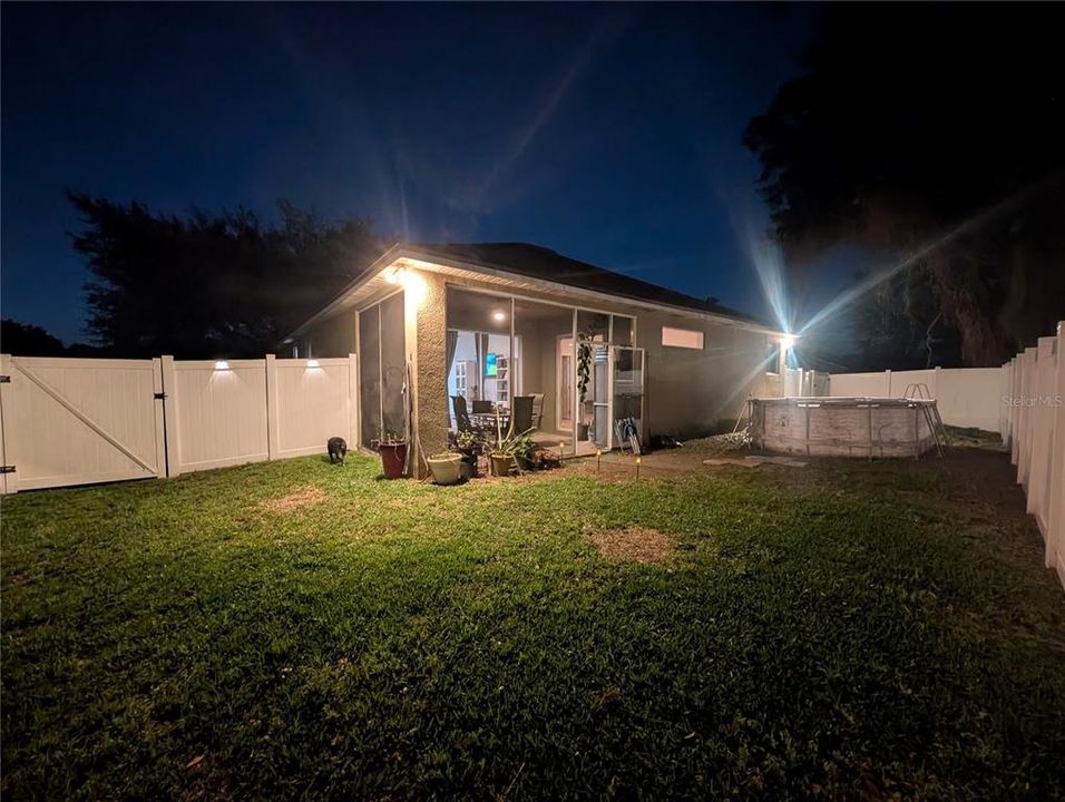 Active With Contract: $298,100 (3 beds, 2 baths, 1631 Square Feet)