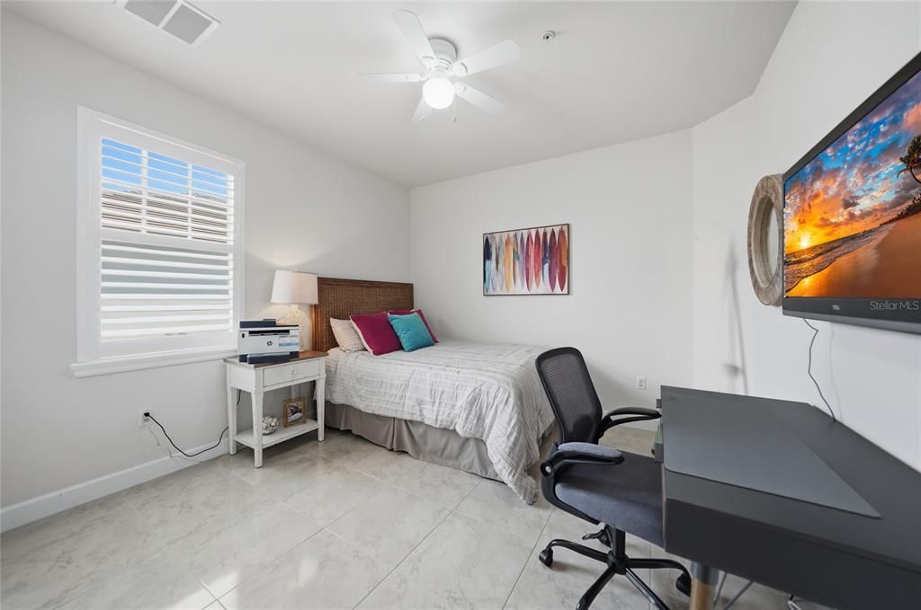 For Sale: $245,000 (3 beds, 2 baths, 1644 Square Feet)