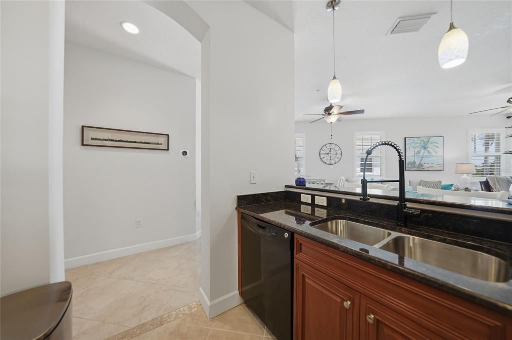For Sale: $245,000 (3 beds, 2 baths, 1644 Square Feet)