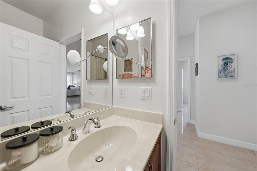 For Sale: $245,000 (3 beds, 2 baths, 1644 Square Feet)