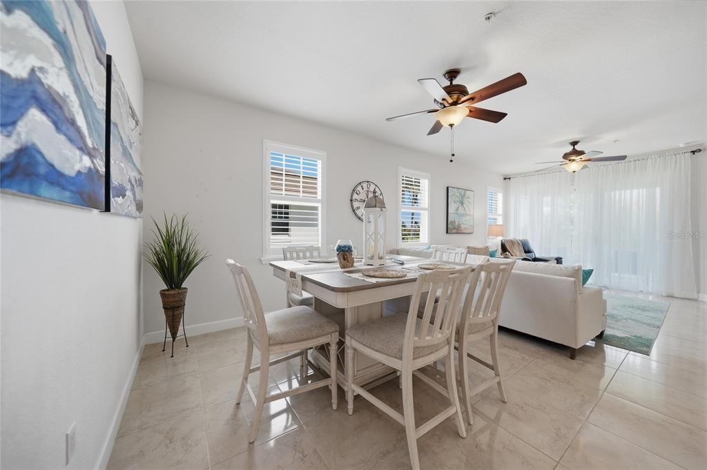 For Sale: $245,000 (3 beds, 2 baths, 1644 Square Feet)