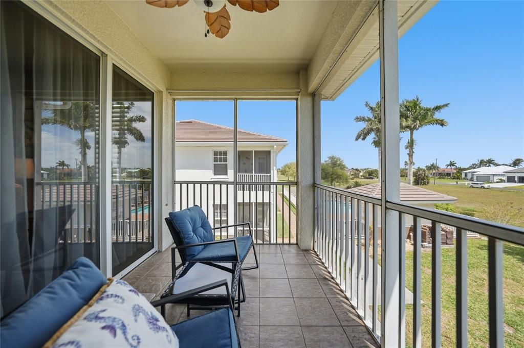 For Sale: $245,000 (3 beds, 2 baths, 1644 Square Feet)