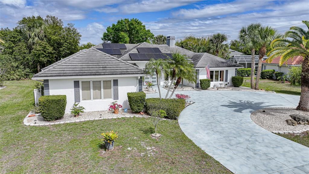 For Sale: $525,000 (4 beds, 3 baths, 2916 Square Feet)
