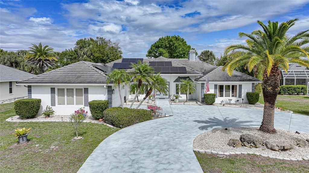 For Sale: $525,000 (4 beds, 3 baths, 2916 Square Feet)