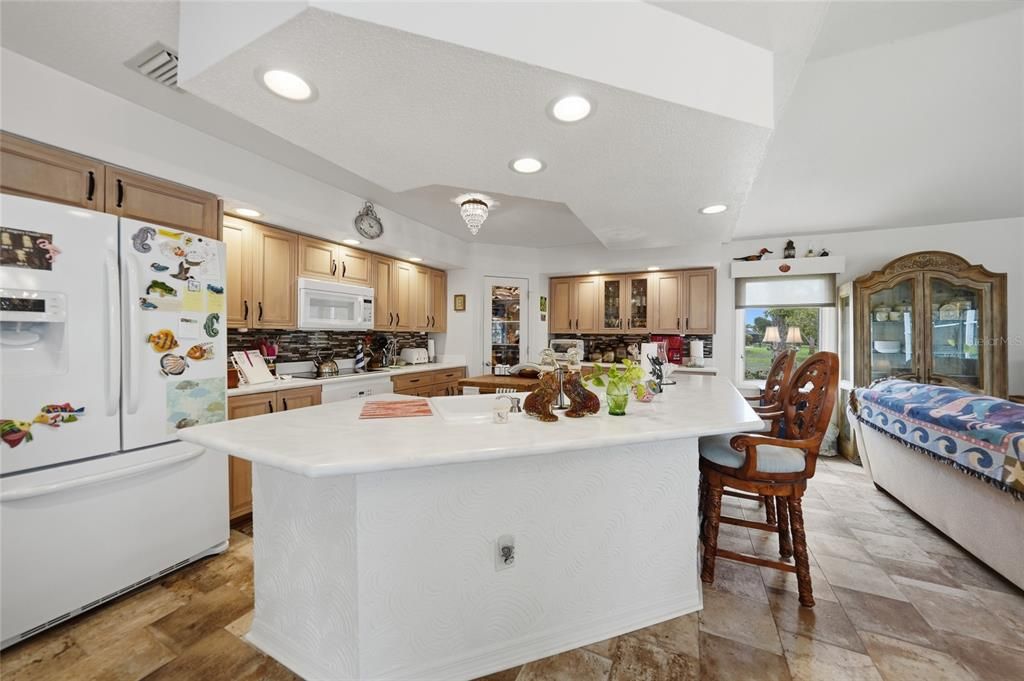 For Sale: $525,000 (4 beds, 3 baths, 2916 Square Feet)