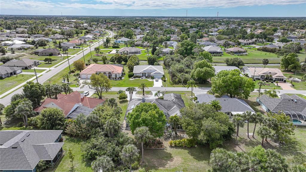 For Sale: $525,000 (4 beds, 3 baths, 2916 Square Feet)