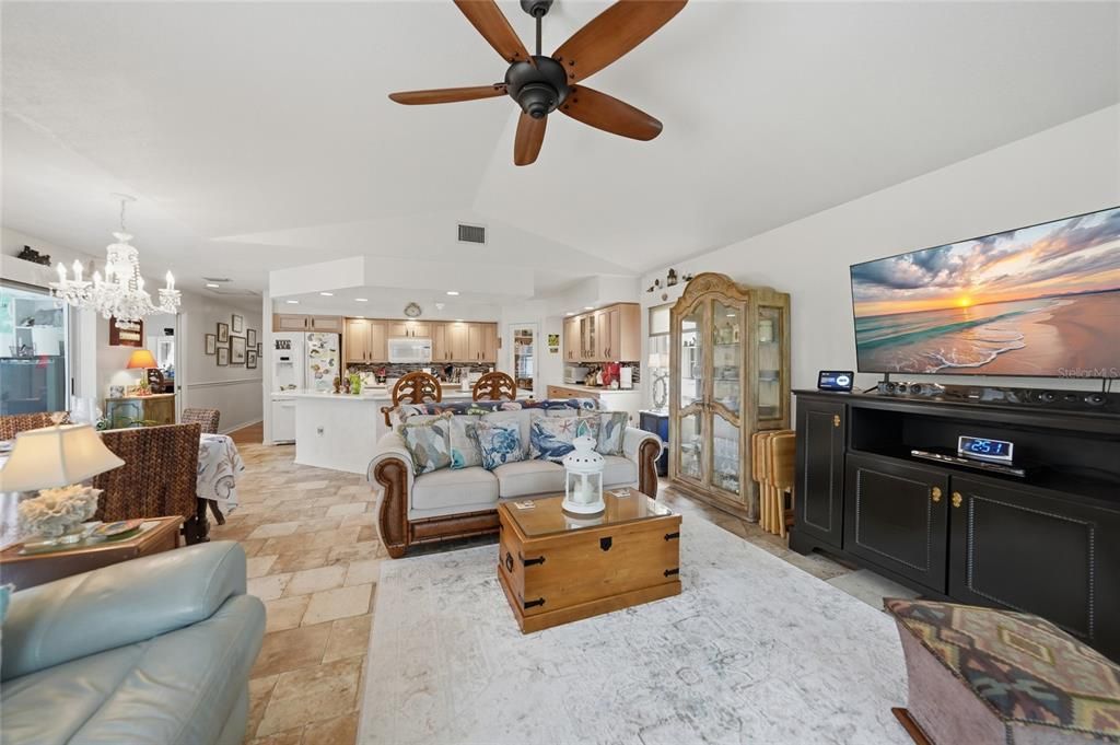 For Sale: $525,000 (4 beds, 3 baths, 2916 Square Feet)