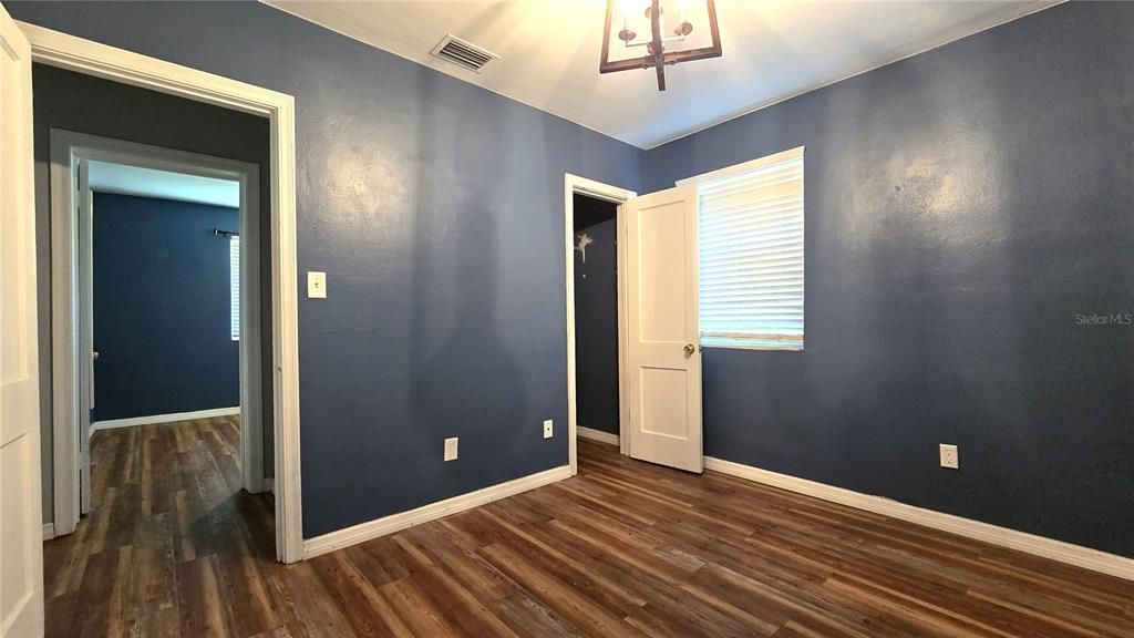 На продажу: $239,000 (2 спален, 1 ванн, 841 Квадратных фут)