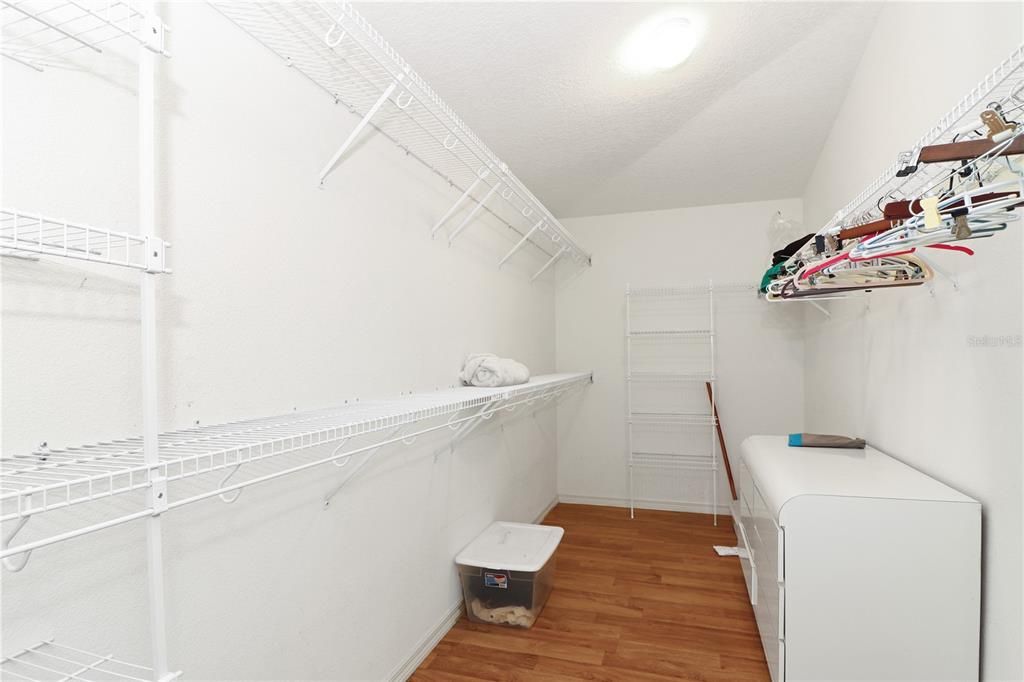 En Renta: $2,600 (3 camas, 2 baños, 2869 Pies cuadrados)