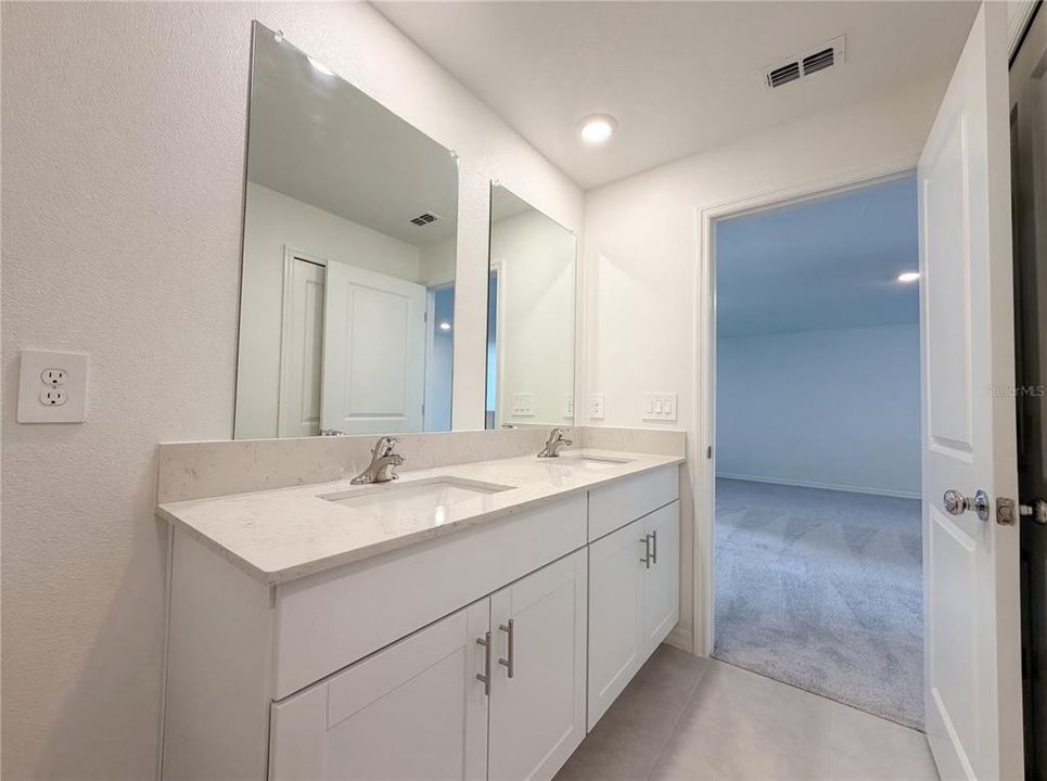 Active With Contract: $286,000 (4 beds, 2 baths, 2150 Square Feet)