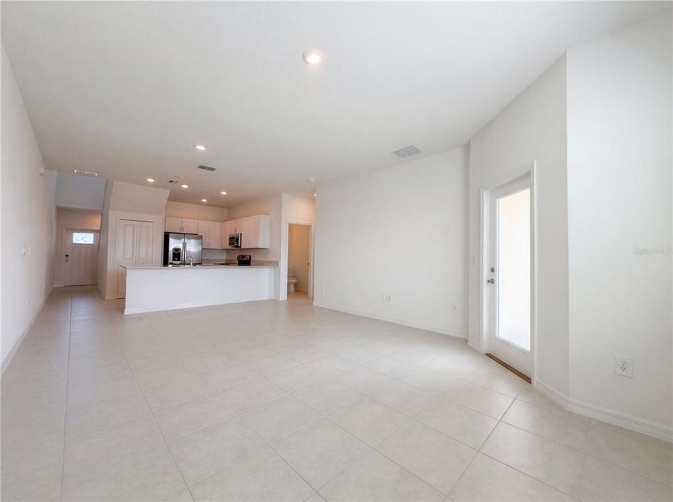Active With Contract: $286,000 (4 beds, 2 baths, 2150 Square Feet)