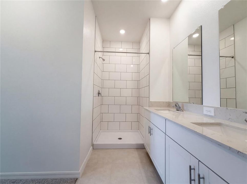Active With Contract: $286,000 (4 beds, 2 baths, 2150 Square Feet)