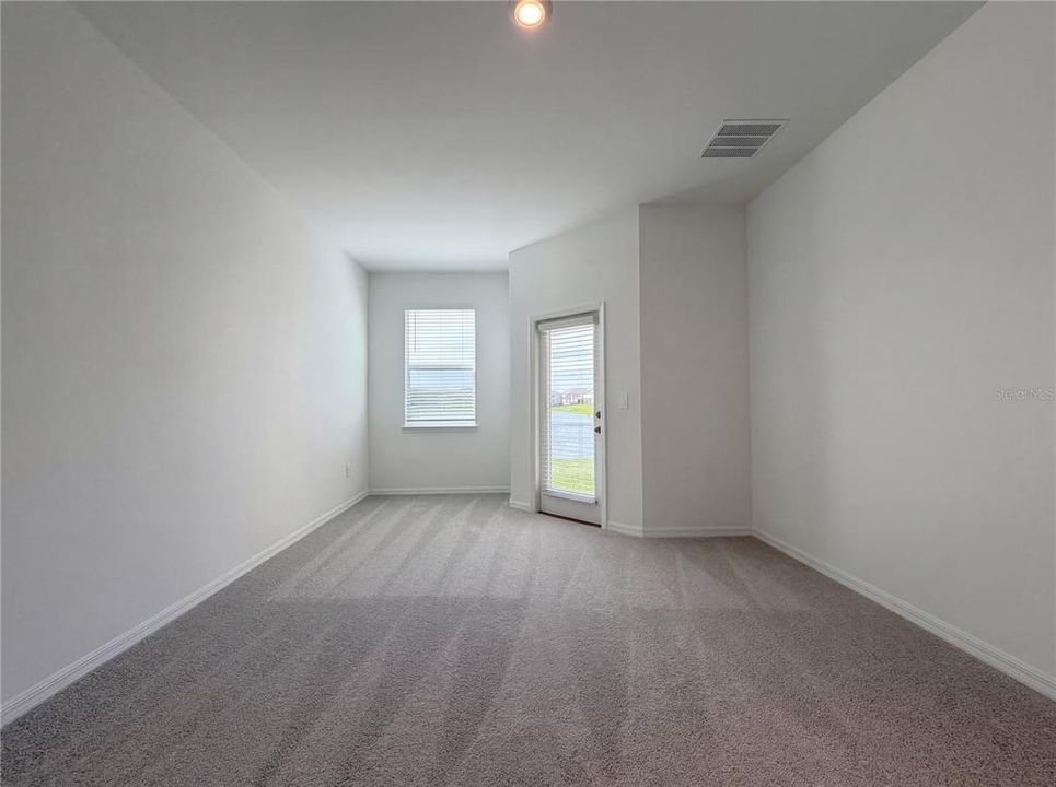 Active With Contract: $286,000 (4 beds, 2 baths, 2150 Square Feet)