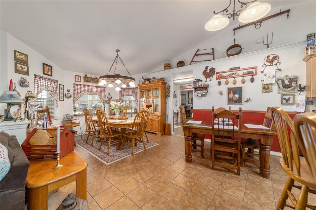 На продажу: $2,699,900 (4 спален, 3 ванн, 3713 Квадратных фут)