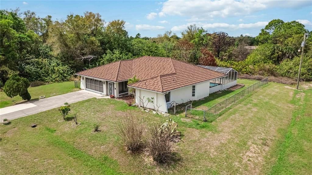 Activo con contrato: $350,000 (3 camas, 2 baños, 2050 Pies cuadrados)