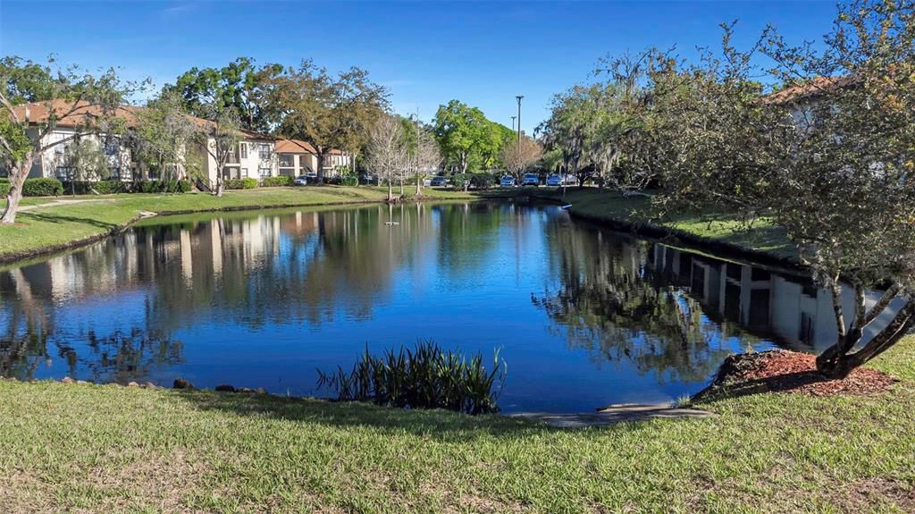 Active With Contract: $215,000 (2 beds, 2 baths, 1070 Square Feet)