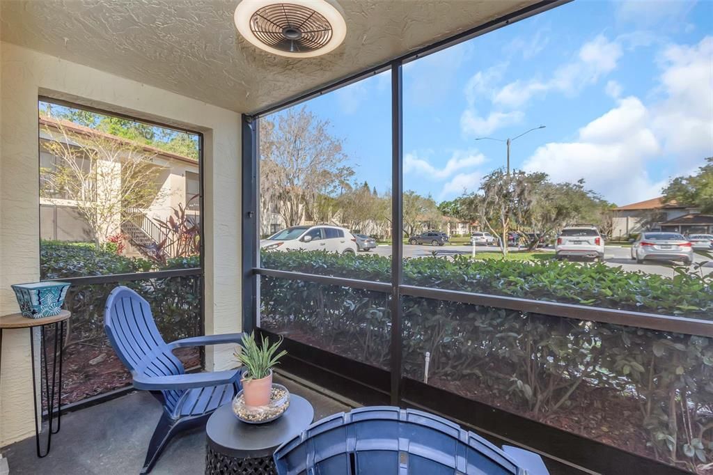 Active With Contract: $215,000 (2 beds, 2 baths, 1070 Square Feet)