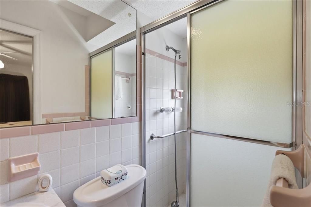 Activo con contrato: $145,900 (2 camas, 2 baños, 885 Pies cuadrados)