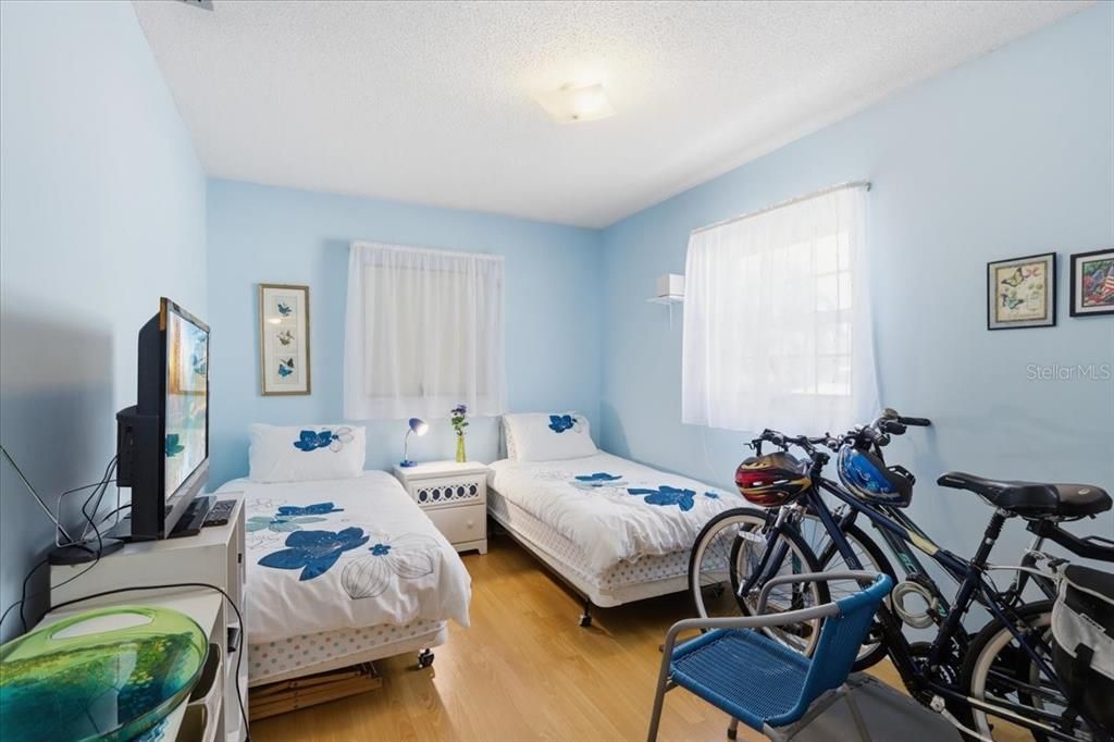 Activo con contrato: $145,900 (2 camas, 2 baños, 885 Pies cuadrados)