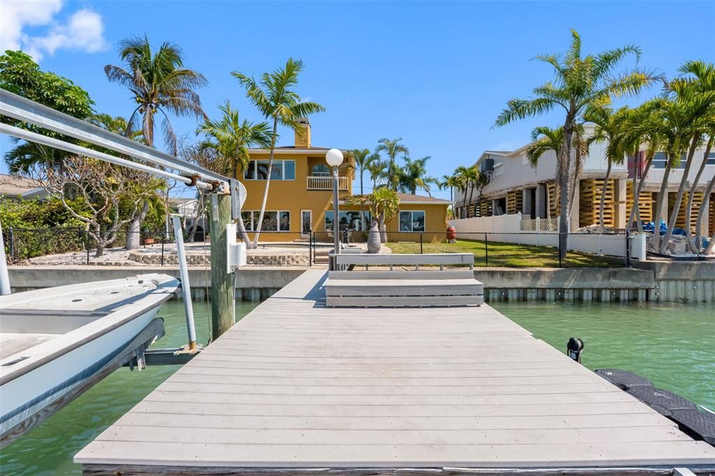 На продажу: $1,549,999 (4 спален, 3 ванн, 2711 Квадратных фут)