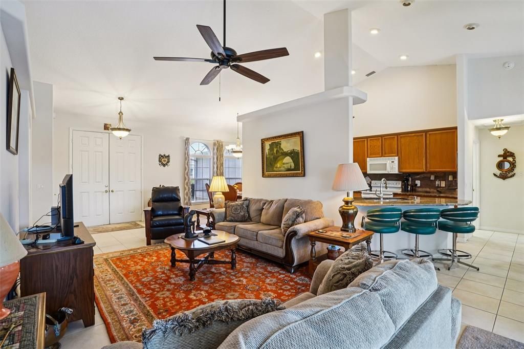For Sale: $450,000 (3 beds, 2 baths, 1746 Square Feet)