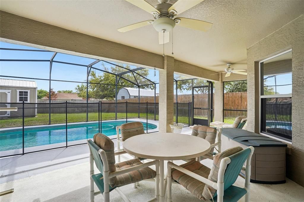 For Sale: $450,000 (3 beds, 2 baths, 1746 Square Feet)