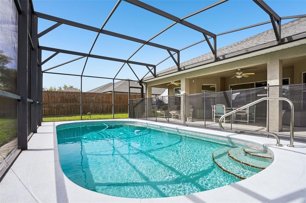 For Sale: $450,000 (3 beds, 2 baths, 1746 Square Feet)
