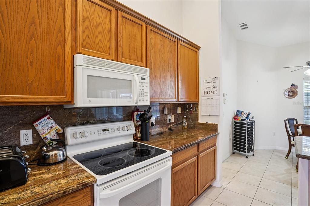 For Sale: $450,000 (3 beds, 2 baths, 1746 Square Feet)