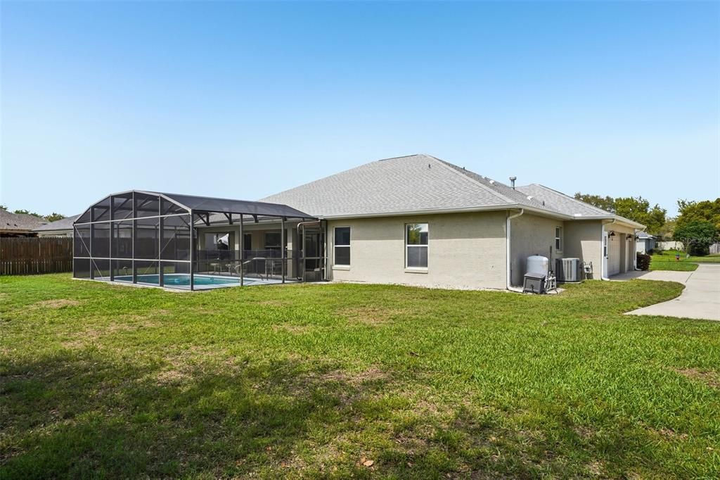 For Sale: $450,000 (3 beds, 2 baths, 1746 Square Feet)