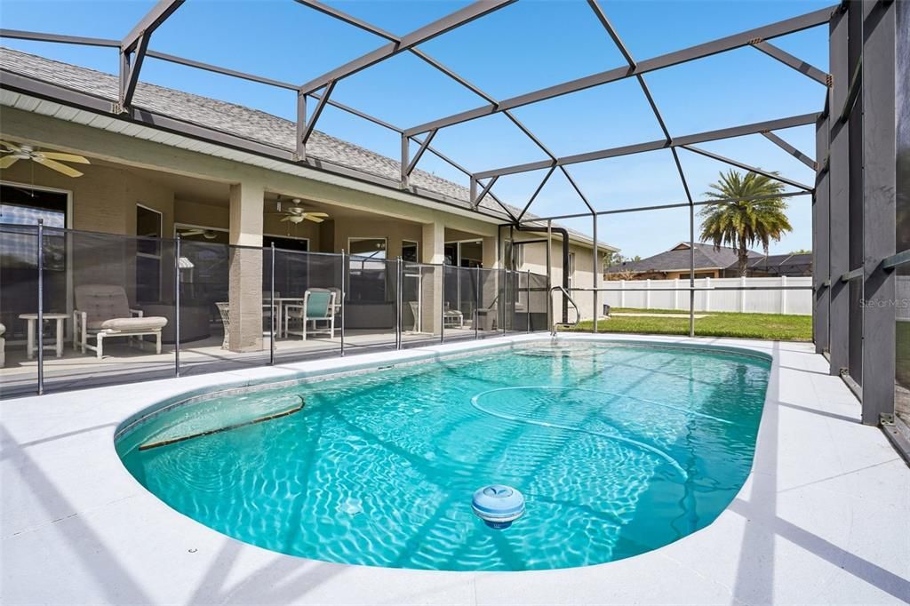 For Sale: $450,000 (3 beds, 2 baths, 1746 Square Feet)