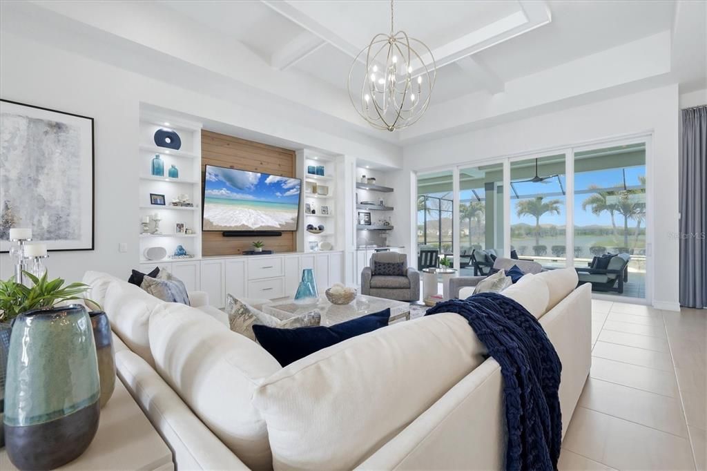 Activo con contrato: $2,695,000 (4 camas, 4 baños, 3600 Pies cuadrados)