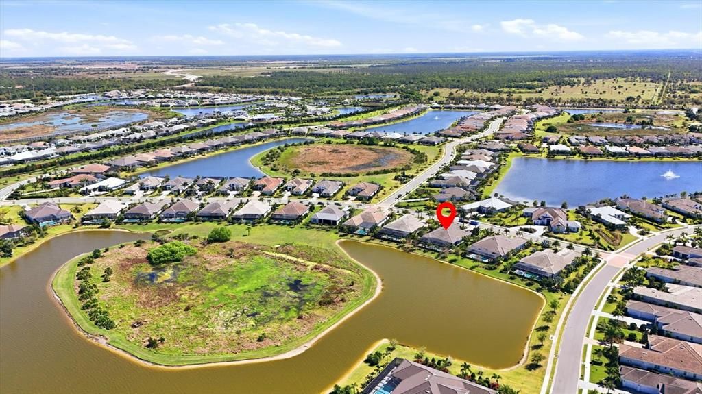 Activo con contrato: $2,695,000 (4 camas, 4 baños, 3600 Pies cuadrados)