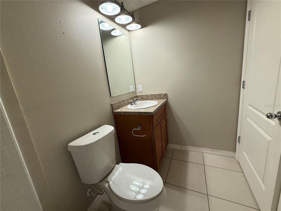 В аренду: $2,000 (3 спален, 2 ванн, 1695 Квадратных фут)