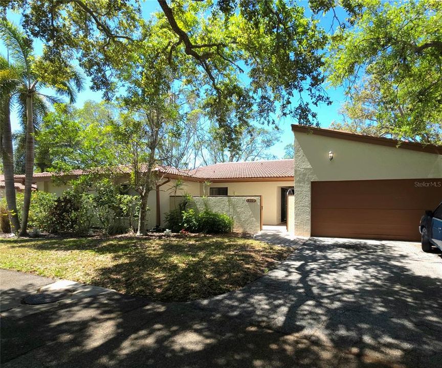 Active With Contract: $149,999 (2 beds, 2 baths, 1772 Square Feet)