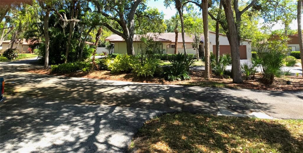 Active With Contract: $149,999 (2 beds, 2 baths, 1772 Square Feet)