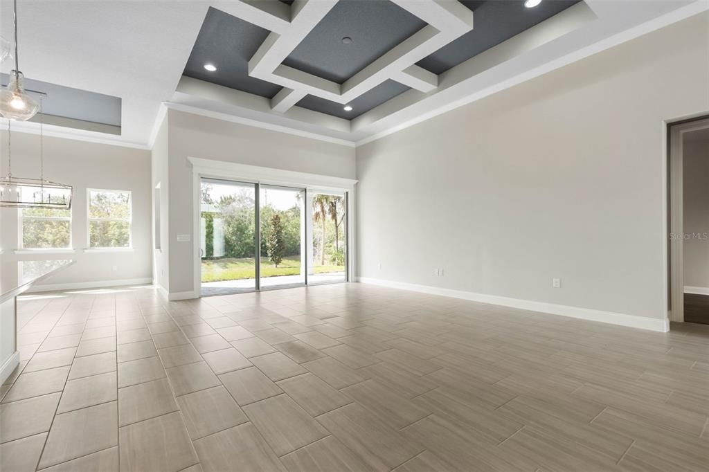En Venta: $799,900 (3 camas, 3 baños, 2543 Pies cuadrados)